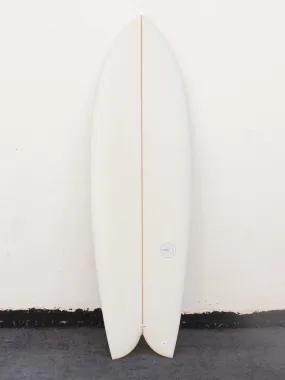 Radio Classic Fish surfboard designed for individuals who are 5 feet, 10 inches tall