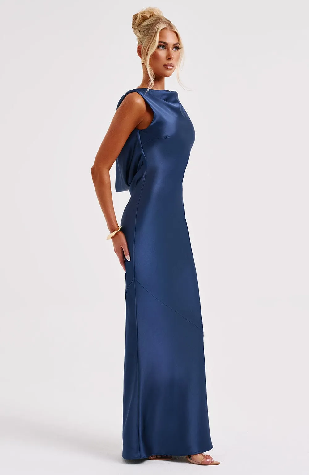 Maxi Dress Azuri in Navy