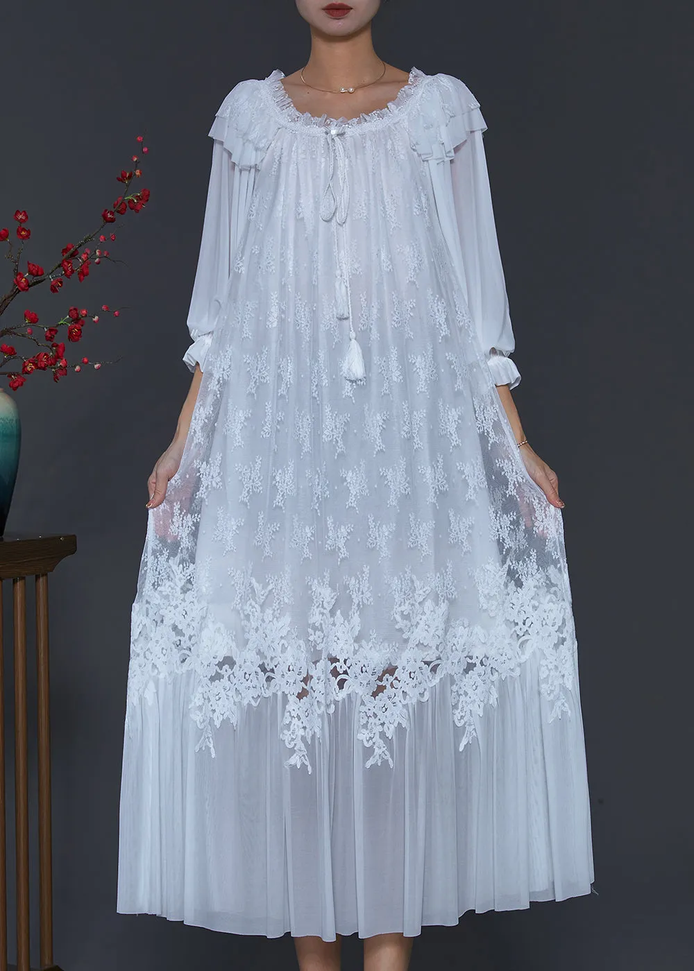 Elegant White Lace Dresses with Embroidered Patchwork for Spring