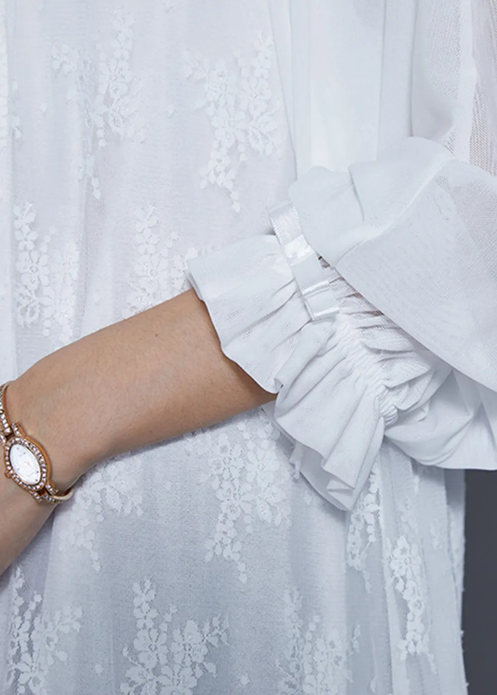 Elegant White Lace Dresses with Embroidered Patchwork for Spring