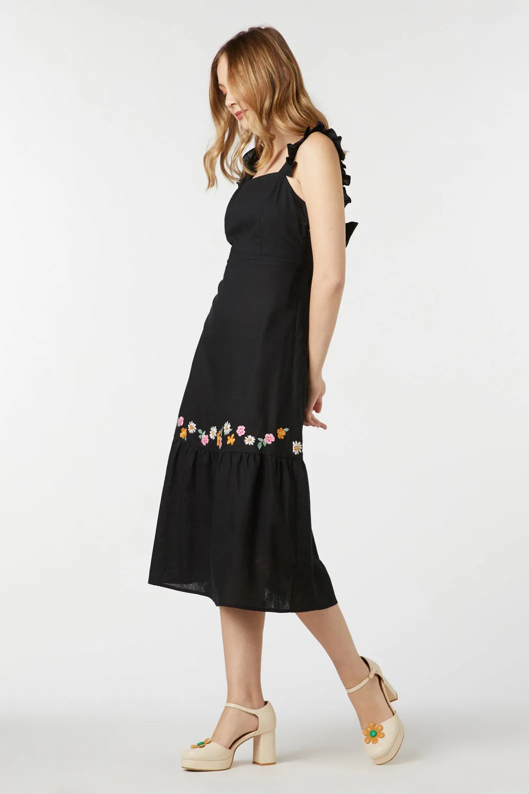 Embroidered Midi Dress Wendy