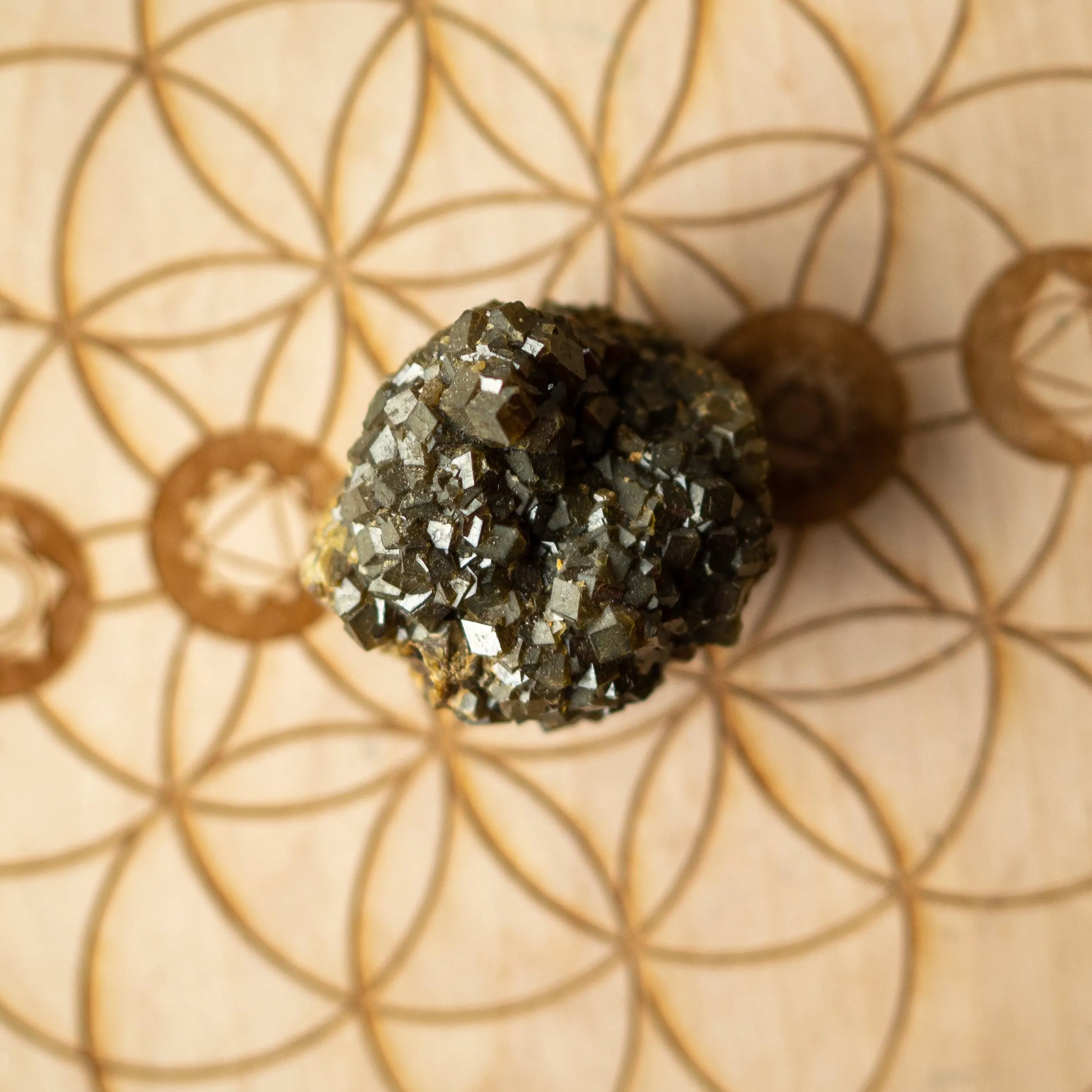 Smoky Quartz Points for Crystal Grids from Brazil