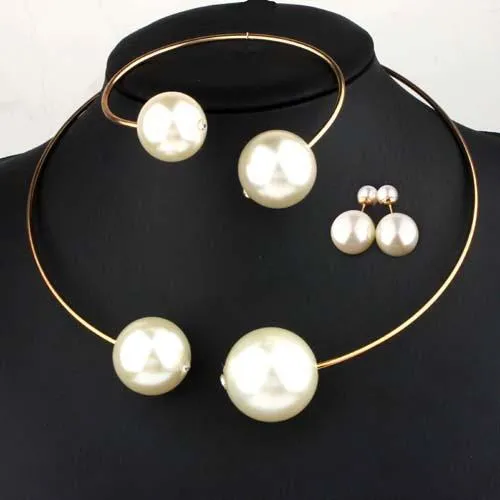 Large Faux Pearl Rhinestone Jewelry Set