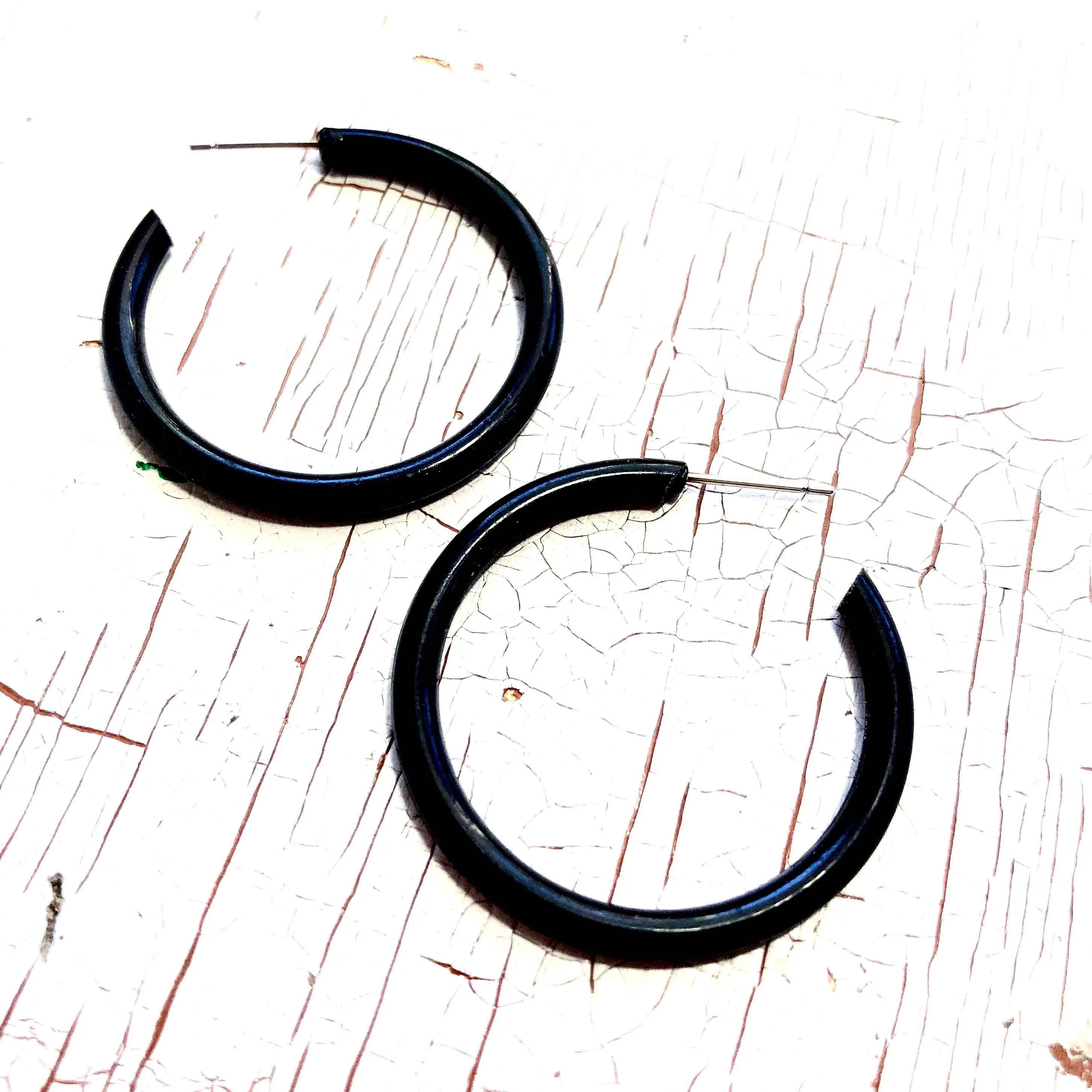 Vintage Black Plastic Tube Hoop Earrings for Women