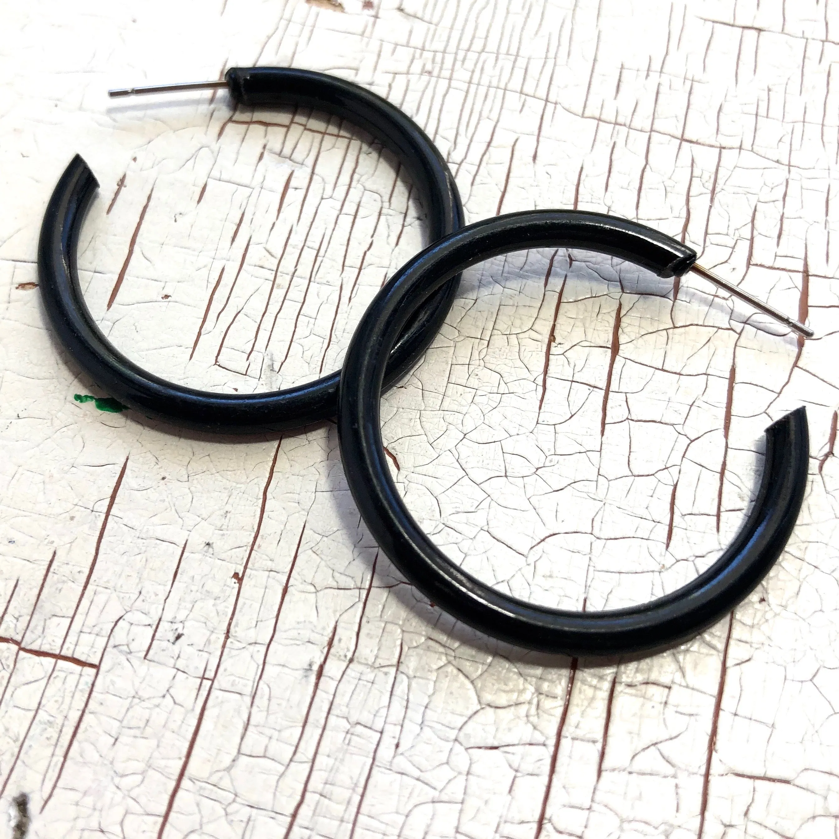 Vintage Black Plastic Tube Hoop Earrings for Women