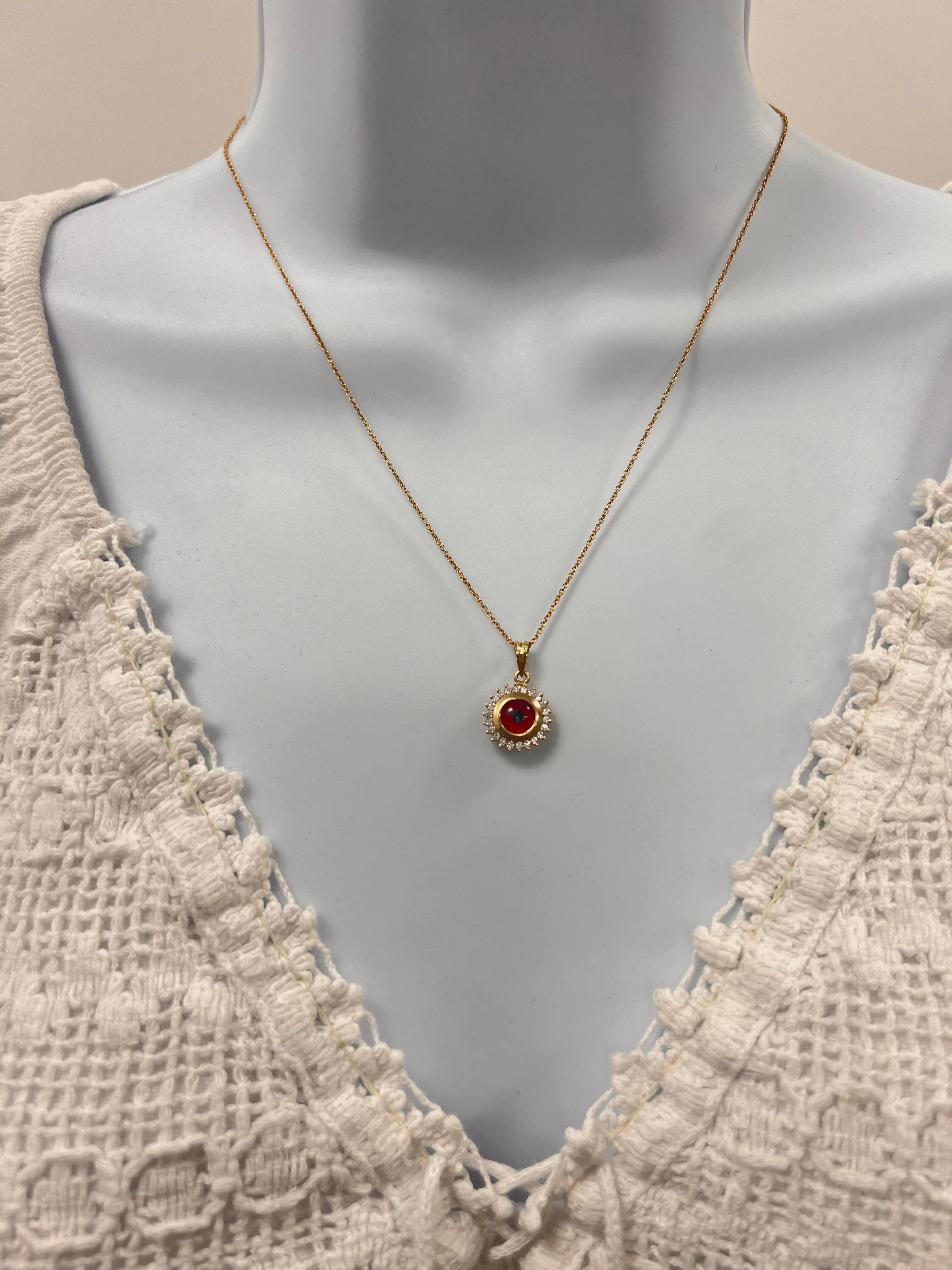 14K Yellow Gold Red Eye Pendant Necklace-04